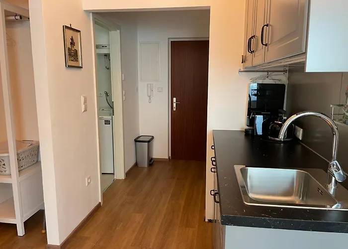 Zentrum & Parkmoeglichkeit Graz